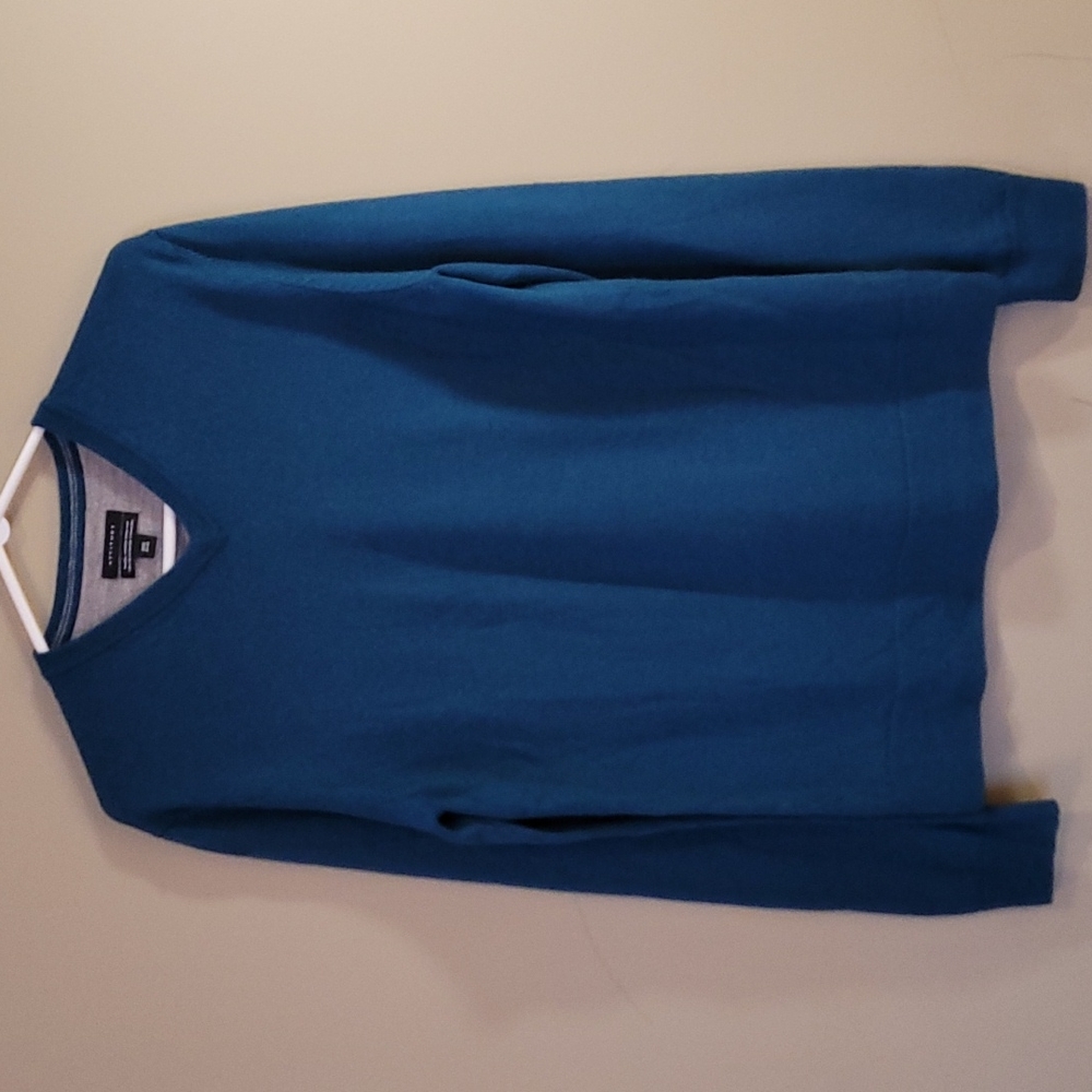 ATTITUDE  100%merinos men v-neck  shirt